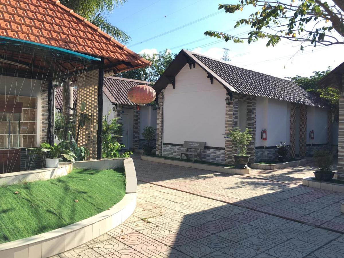 Nha Nghi Tran Duc Aparthotel Phu My Exterior photo